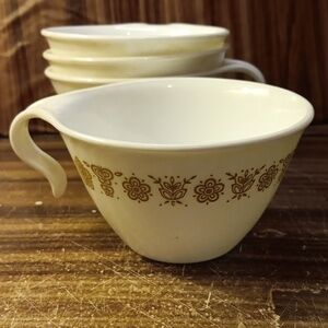 Vintage Corelle by Corning Gold Butterfly hook handle stackable coffee ☕️ cups